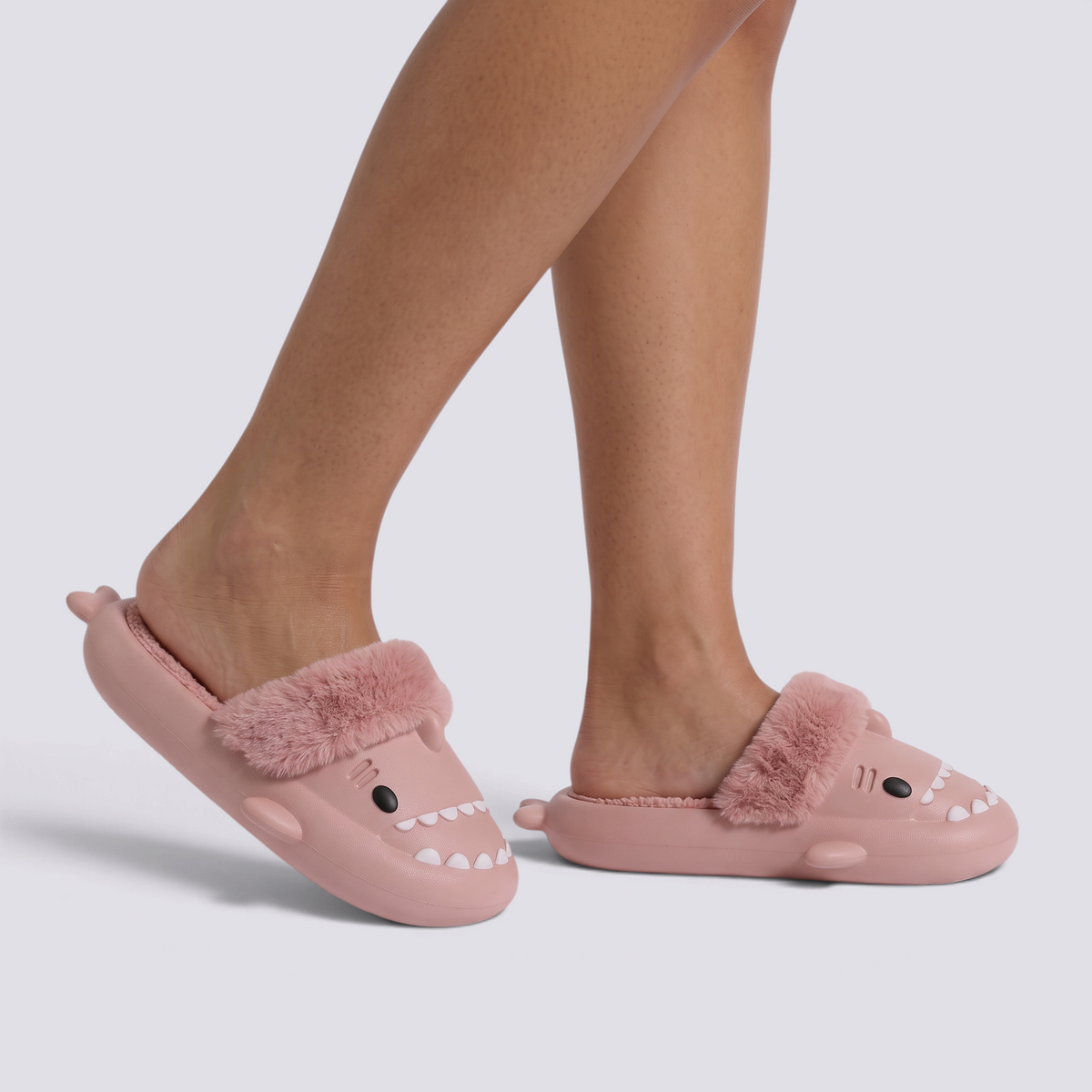 Zapatillas de casa mujer tiburón rosa con forro de peluche extraíble, vista lateral
