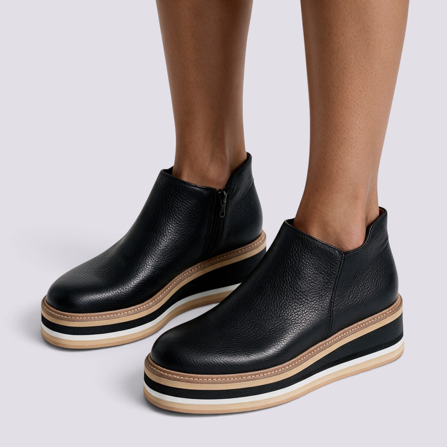 Botines Planos con Cremallera Lateral Mujer - Negro - Vista Frontal