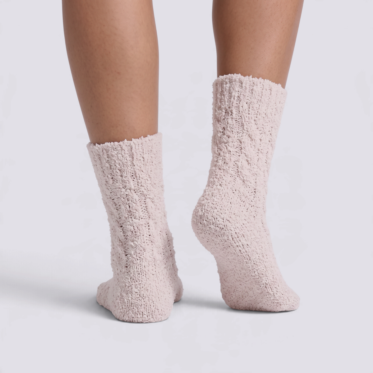 Calcetines de casa mujer mullidos caña media en color Beige, vista trasera