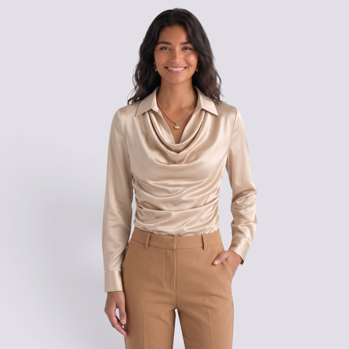 Blusa Satinada Mujer Cuello Drapeado - Champán - Frontal