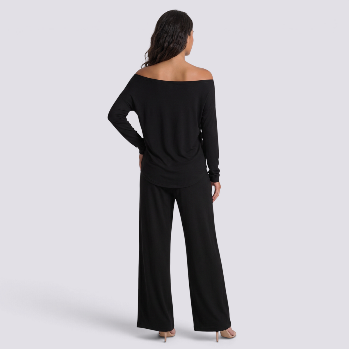 Conjunto Mujer Camiseta Hombros Descubiertos y Pantalón Ancho Negro vista trasera