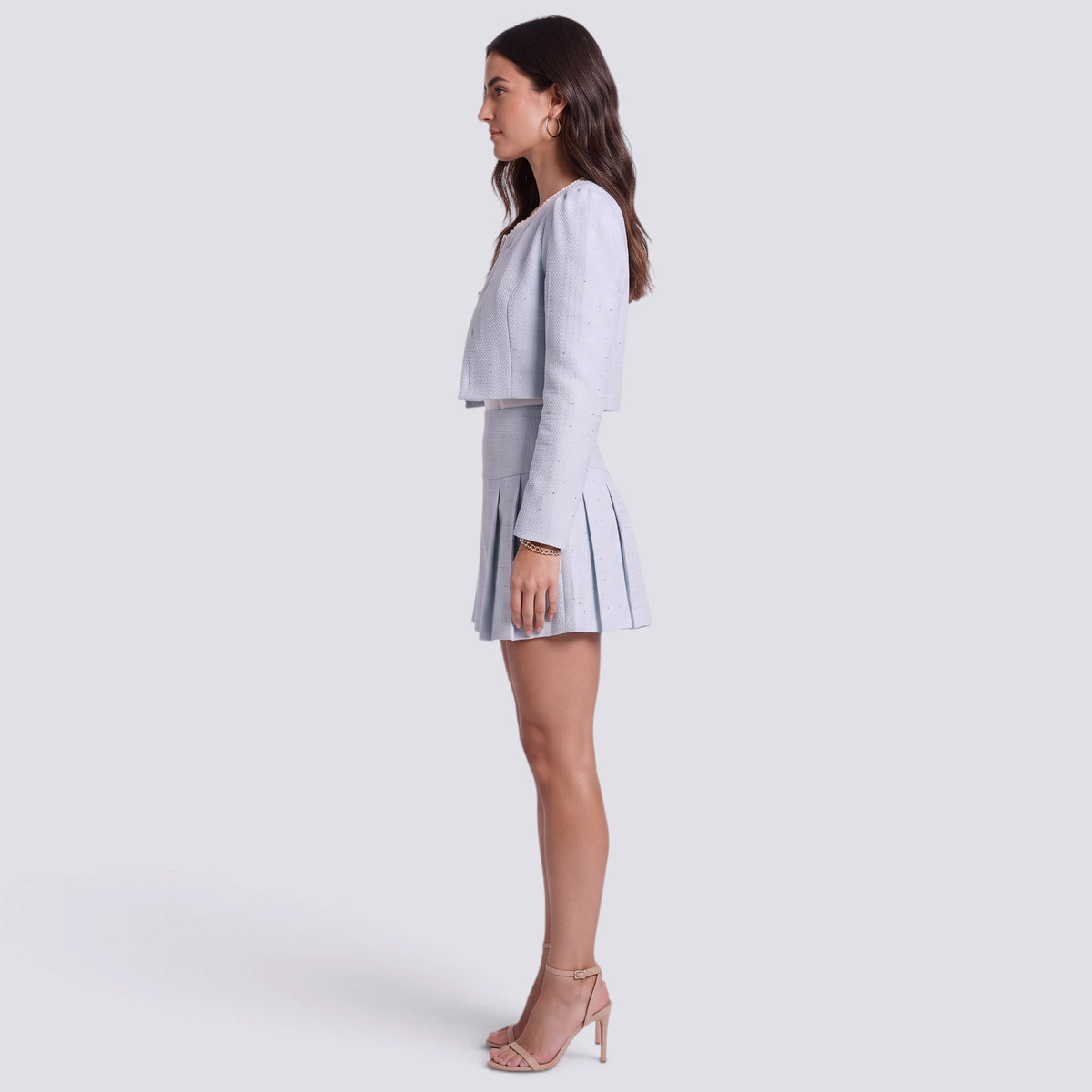 Conjunto Mujer Chaqueta Corta y Falda Plisada