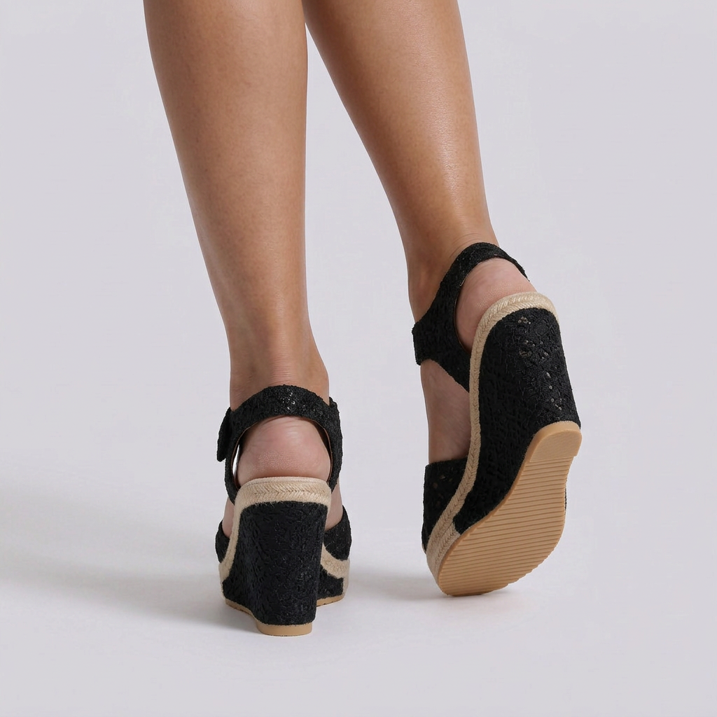 Sandalias mujer cuña alta efecto encaje en Negro, vista trasera