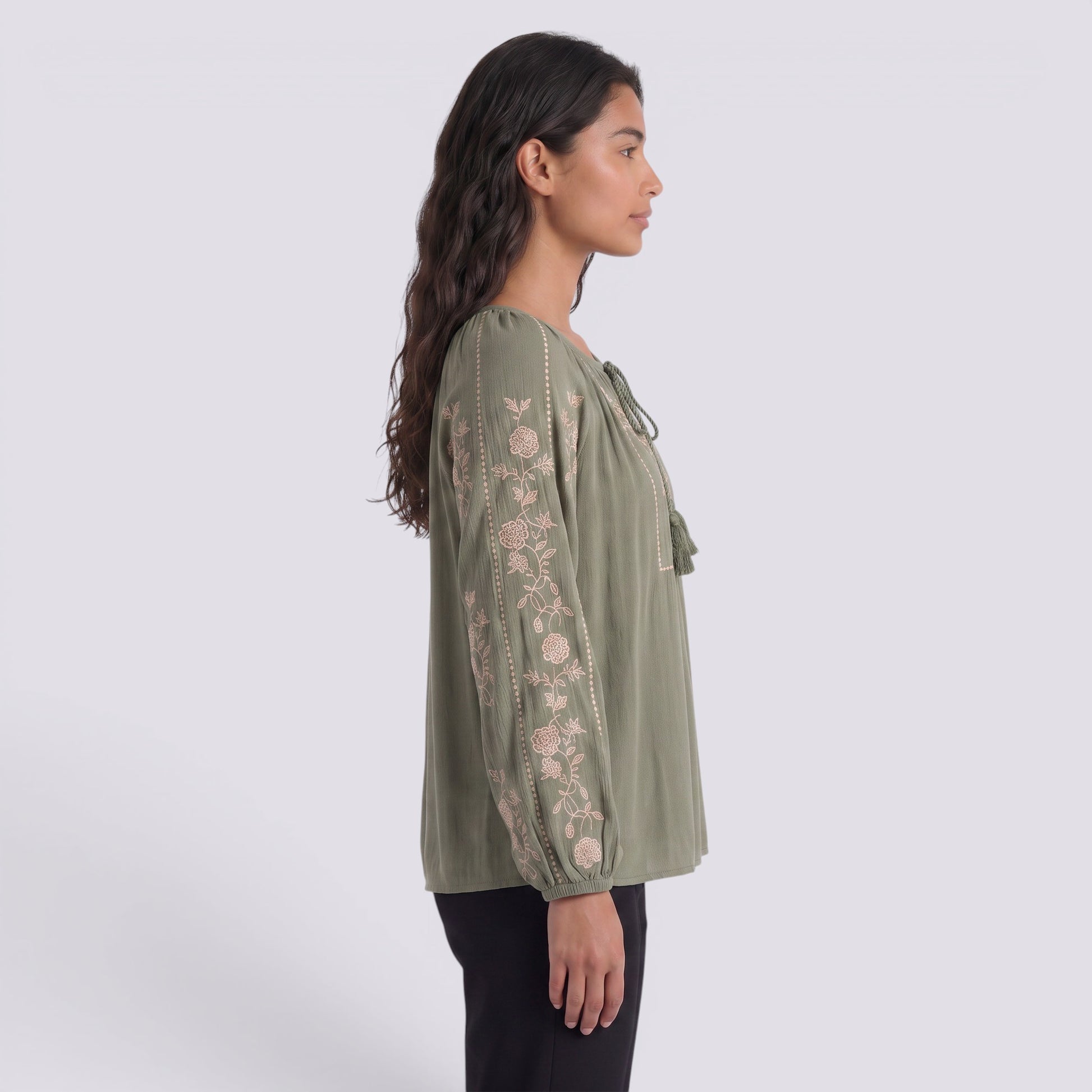 Blusa Mujer Manga Larga Bordada