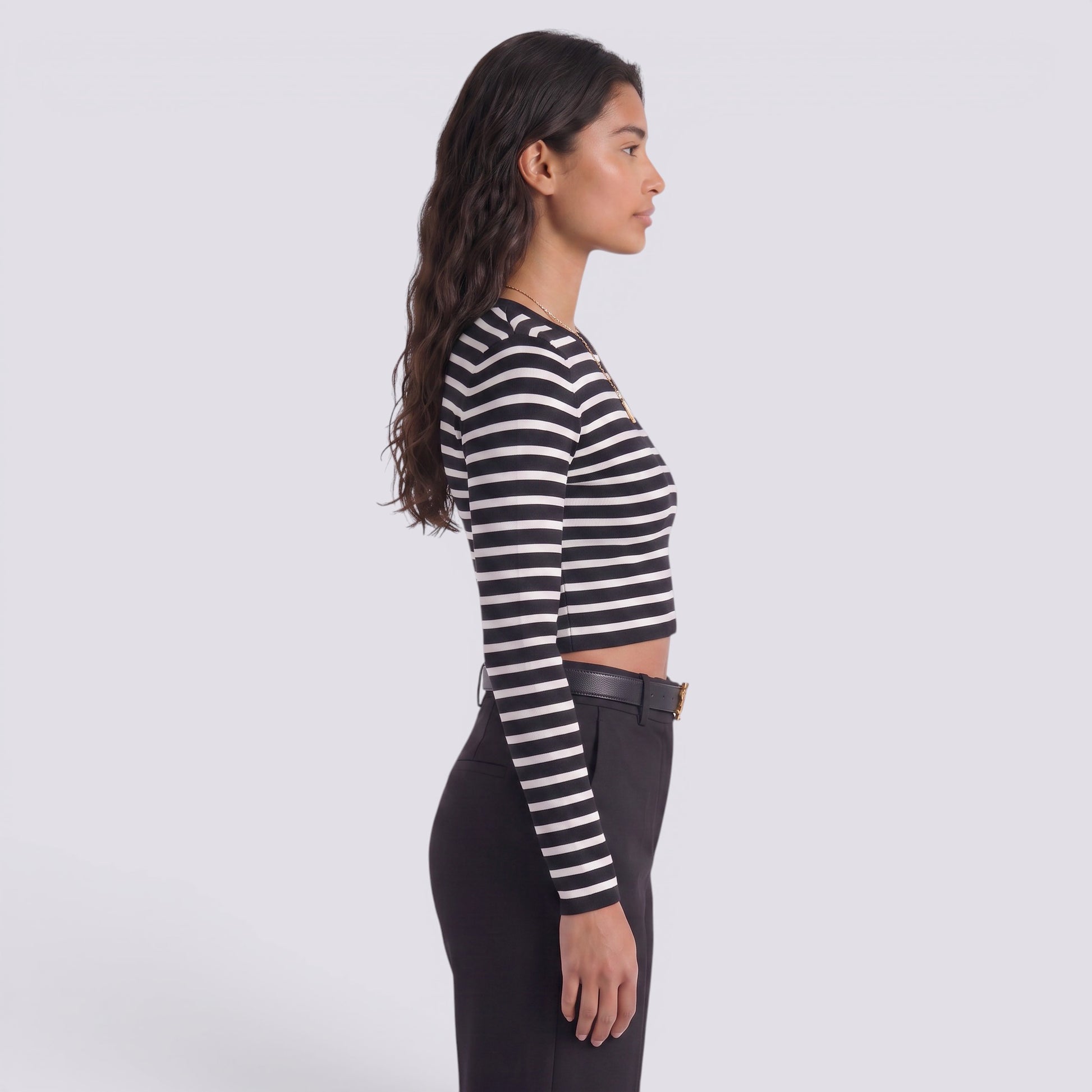 Camiseta Manga Larga Mujer Corta Entallada