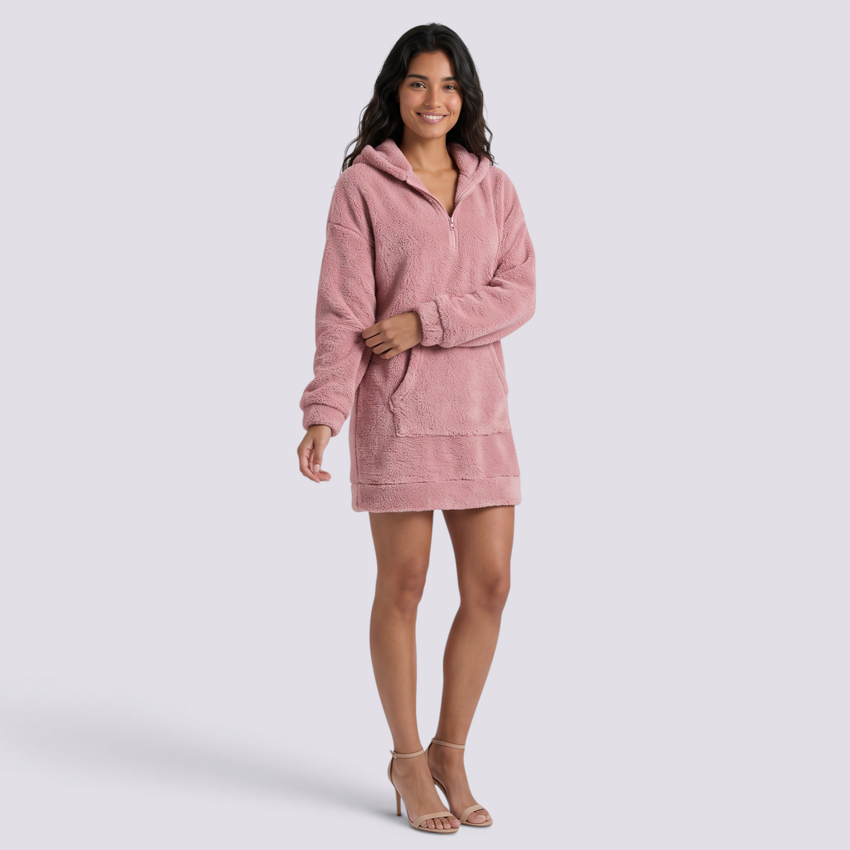 Sudadera borreguito de mujer con capucha y media cremallera color rosa, vista frontal