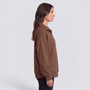 Sudadera mujer oversize con media cremallera y cuello solapa en color marrón, vista lateral