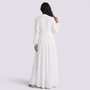 Vestido camisero largo mujer cuello mao con bolsillos en blanco, vista trasera