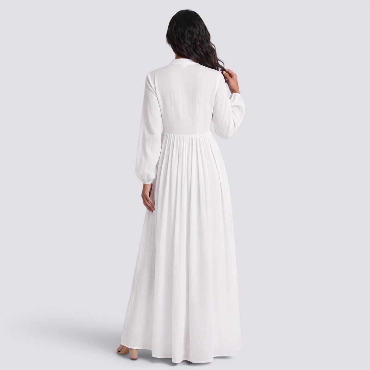 Vestido camisero largo mujer cuello mao con bolsillos en blanco, vista trasera