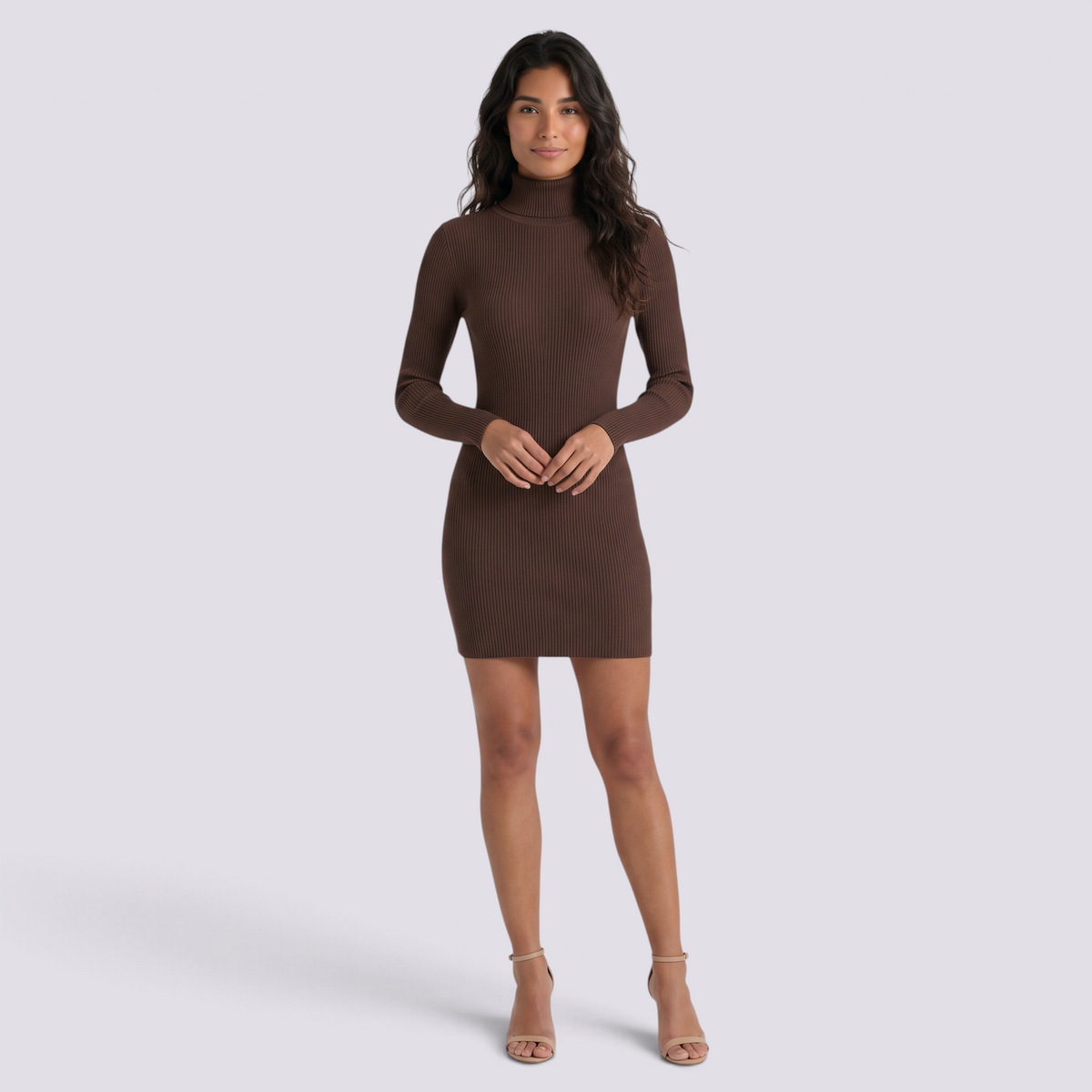 Vestido jersey ajustado de mujer color marrón con cuello alto y manga larga, vista frontal
