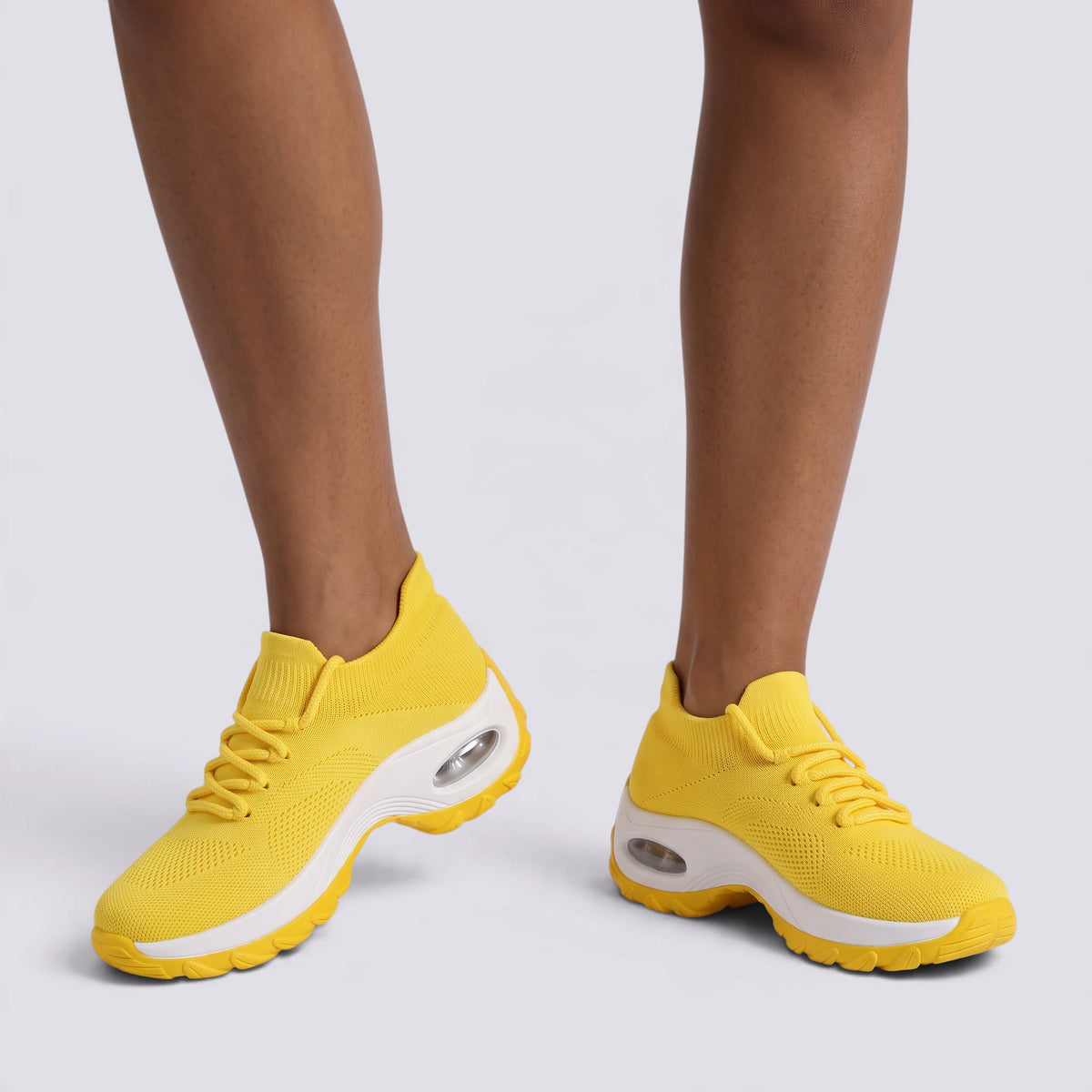 Zapatillas deportivas mujer plataforma tipo calcetín en amarillo, vista frontal