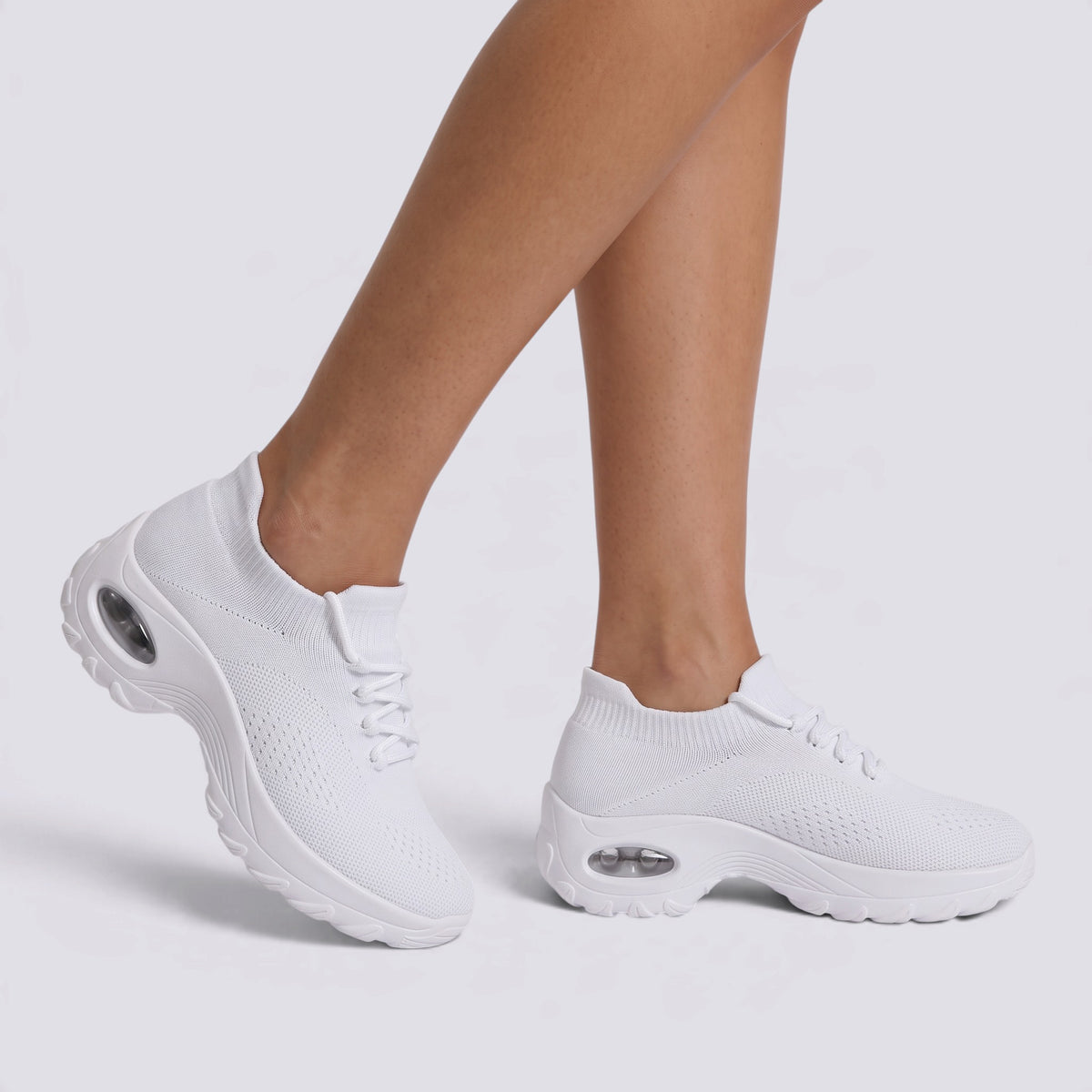 Zapatillas deportivas mujer plataforma tipo calcetín en blanco, vista lateral